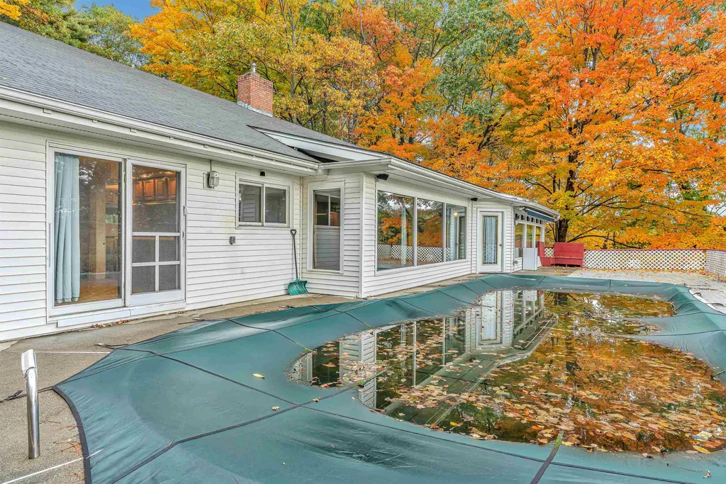 129 Winsor Drive Hartford VT 05001