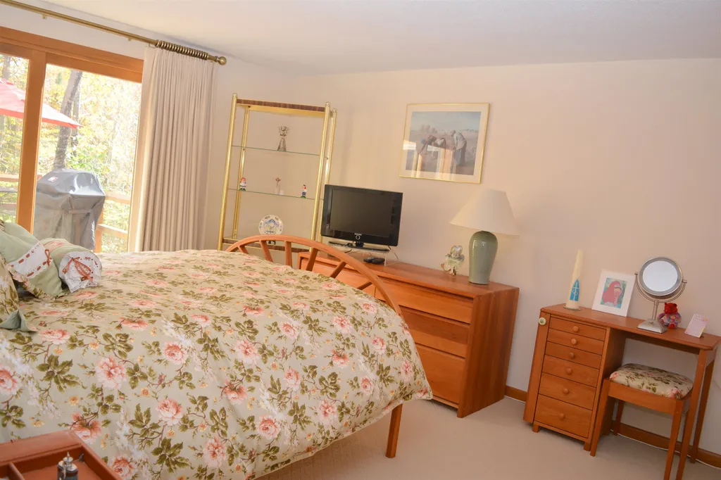 19 Butternut Road Grantham NH 03753