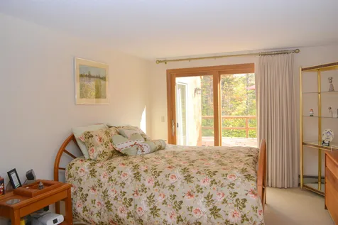 19 Butternut Road Grantham NH 03753