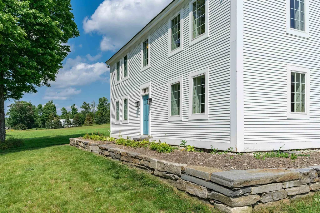 932 North Road Barnard VT 05031-0133