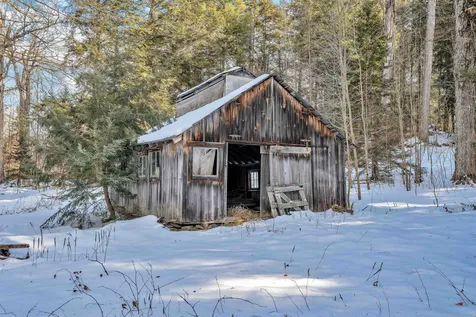 932 North Road Barnard VT 05031-0133
