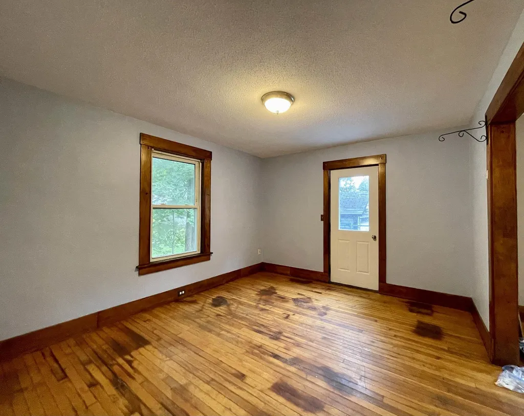 28 Blakeslee Street Brattleboro VT 05301