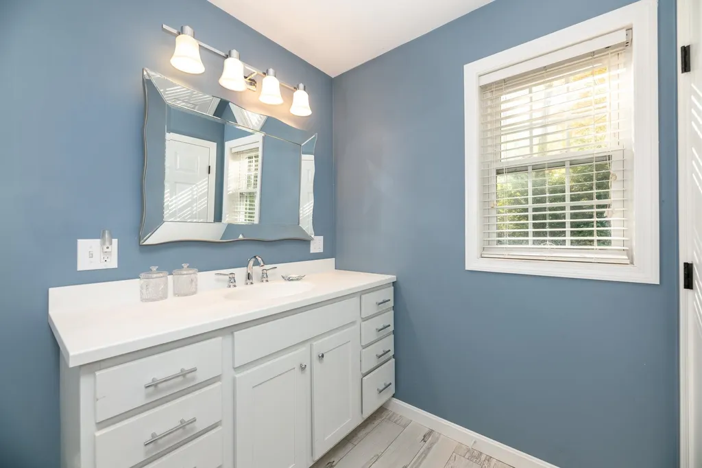 46 Audrey Lane Laconia NH 03246