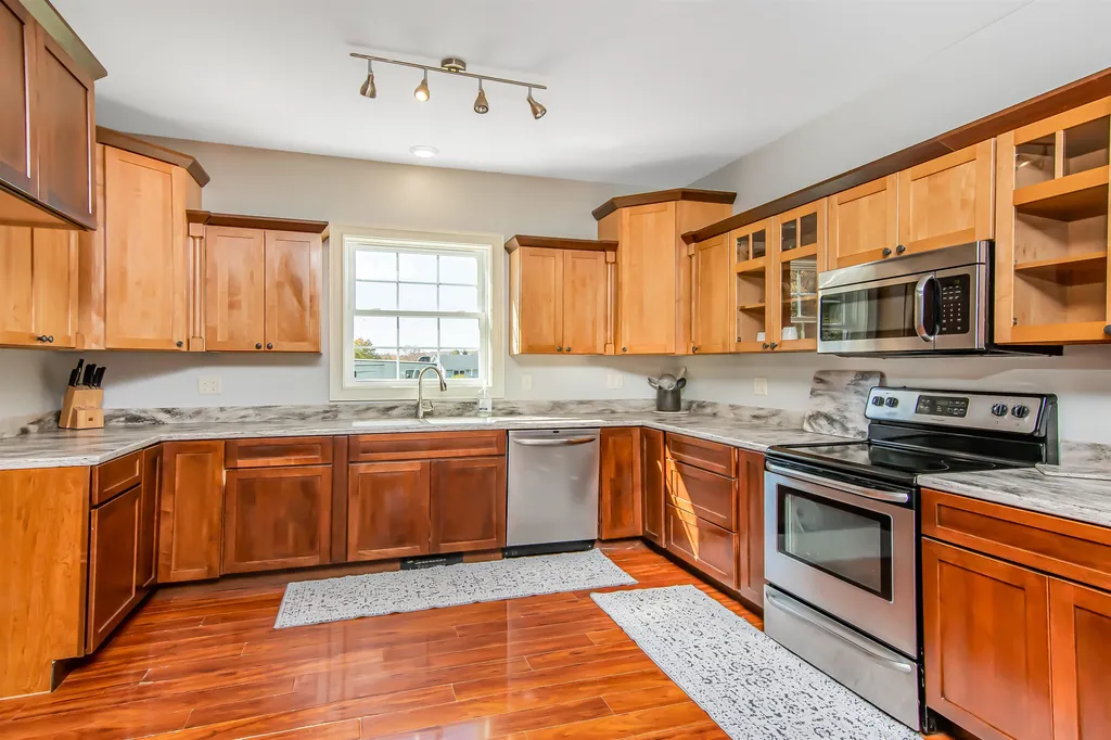 24 Lukes Place Road Fairfax VT 05454