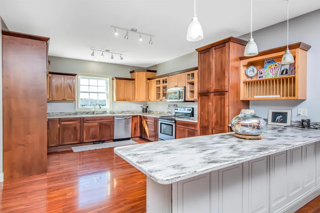 24 Lukes Place Road Fairfax VT 05454