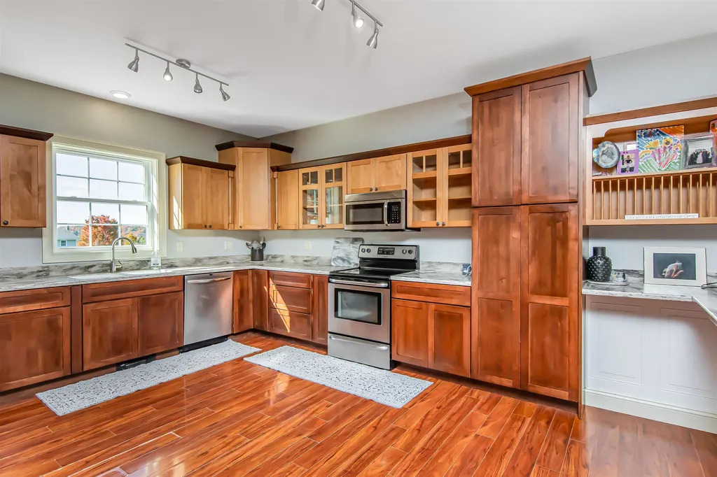 24 Lukes Place Road Fairfax VT 05454