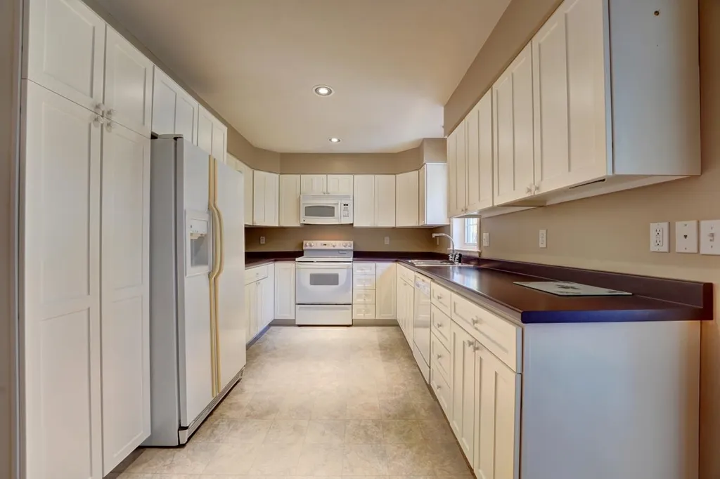 47 Pinewood Drive Somersworth NH 03878