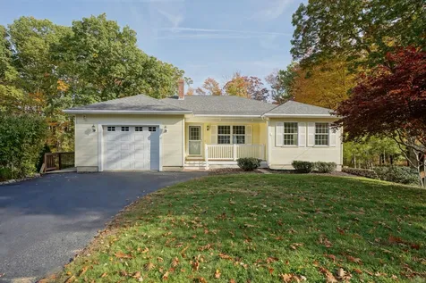 47 Pinewood Drive Somersworth NH 03878