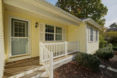 47 Pinewood Drive Somersworth NH 03878