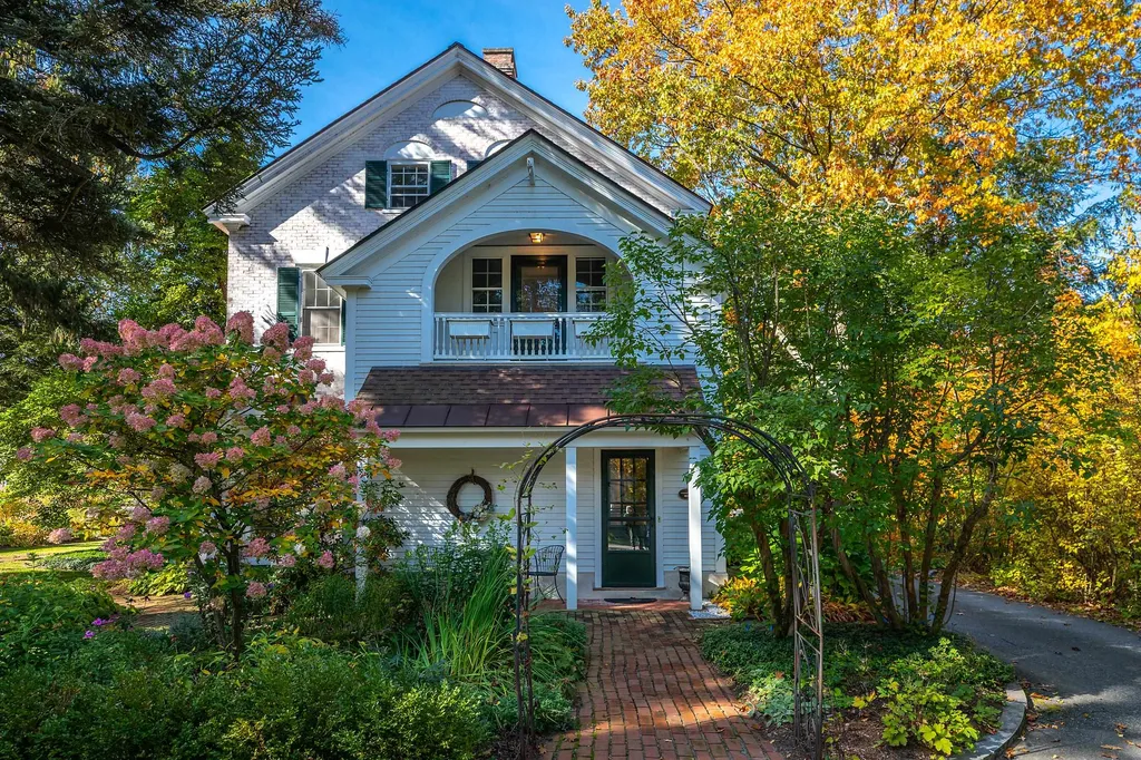 39c Elm Street Woodstock VT 05091