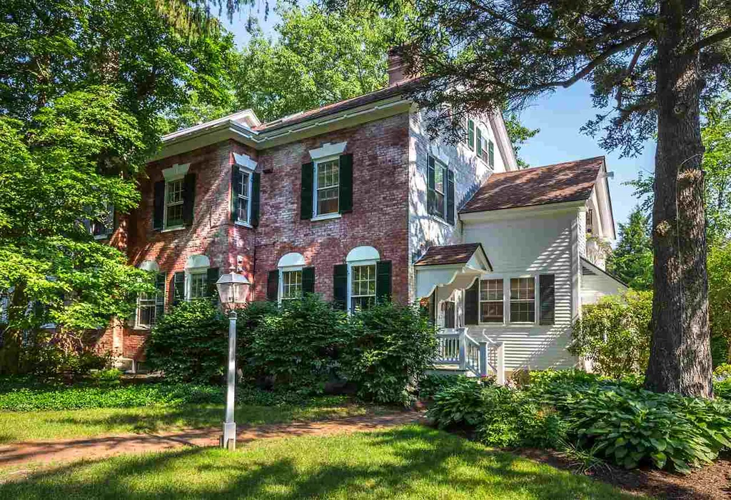 39c Elm Street Woodstock VT 05091