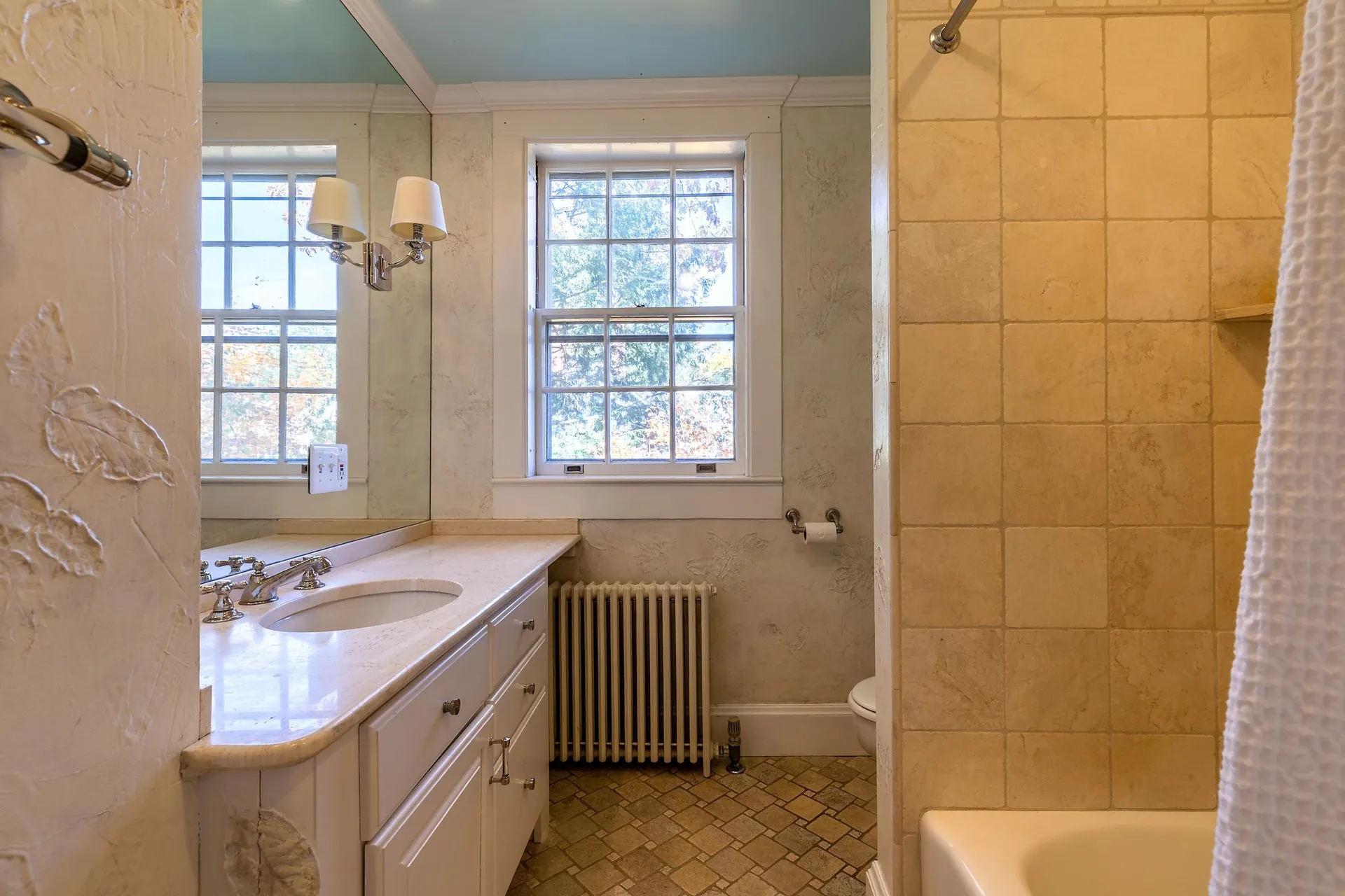 39c Elm Street Woodstock VT 05091