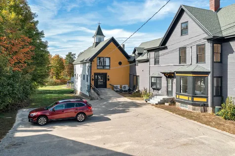 48 Washington Street Conway NH 03818