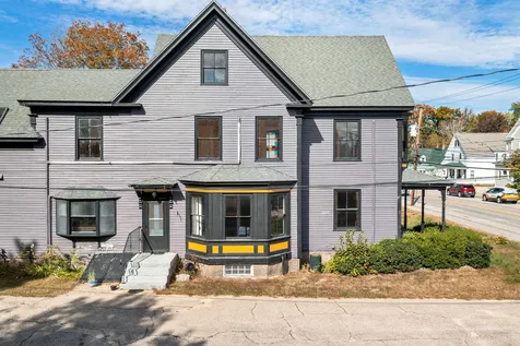 48 Washington Street Conway NH 03818