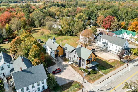 48 Washington Street Conway NH 03818
