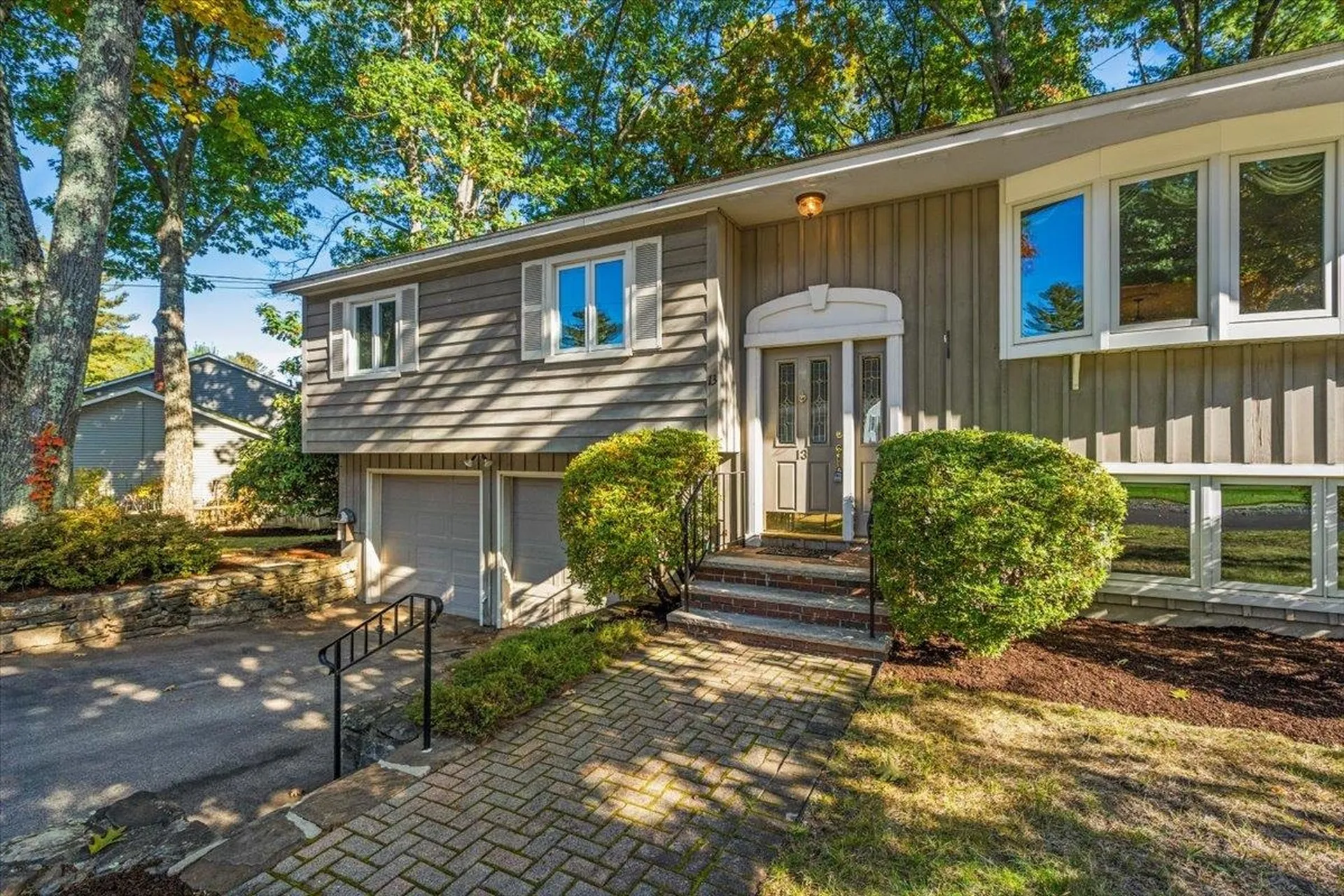 13 Doncaster Drive Nashua NH 03062