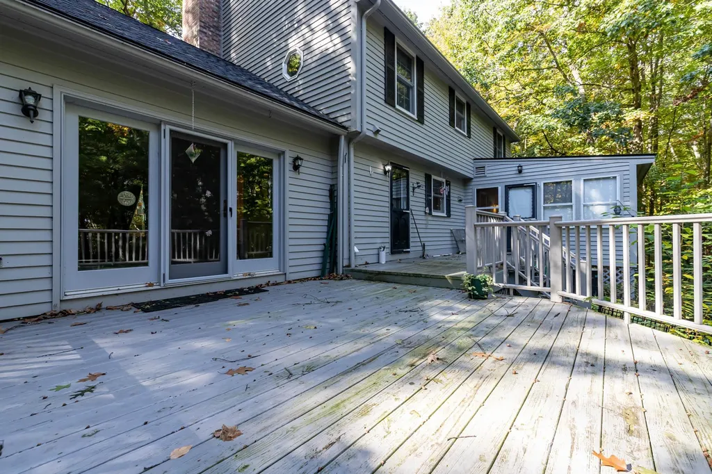 251 Baboosic Lake Road Merrimack NH 03054