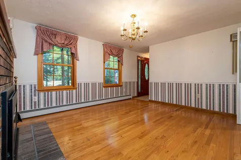 251 Baboosic Lake Road Merrimack NH 03054