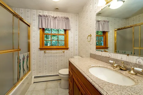 251 Baboosic Lake Road Merrimack NH 03054