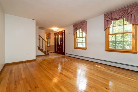 251 Baboosic Lake Road Merrimack NH 03054
