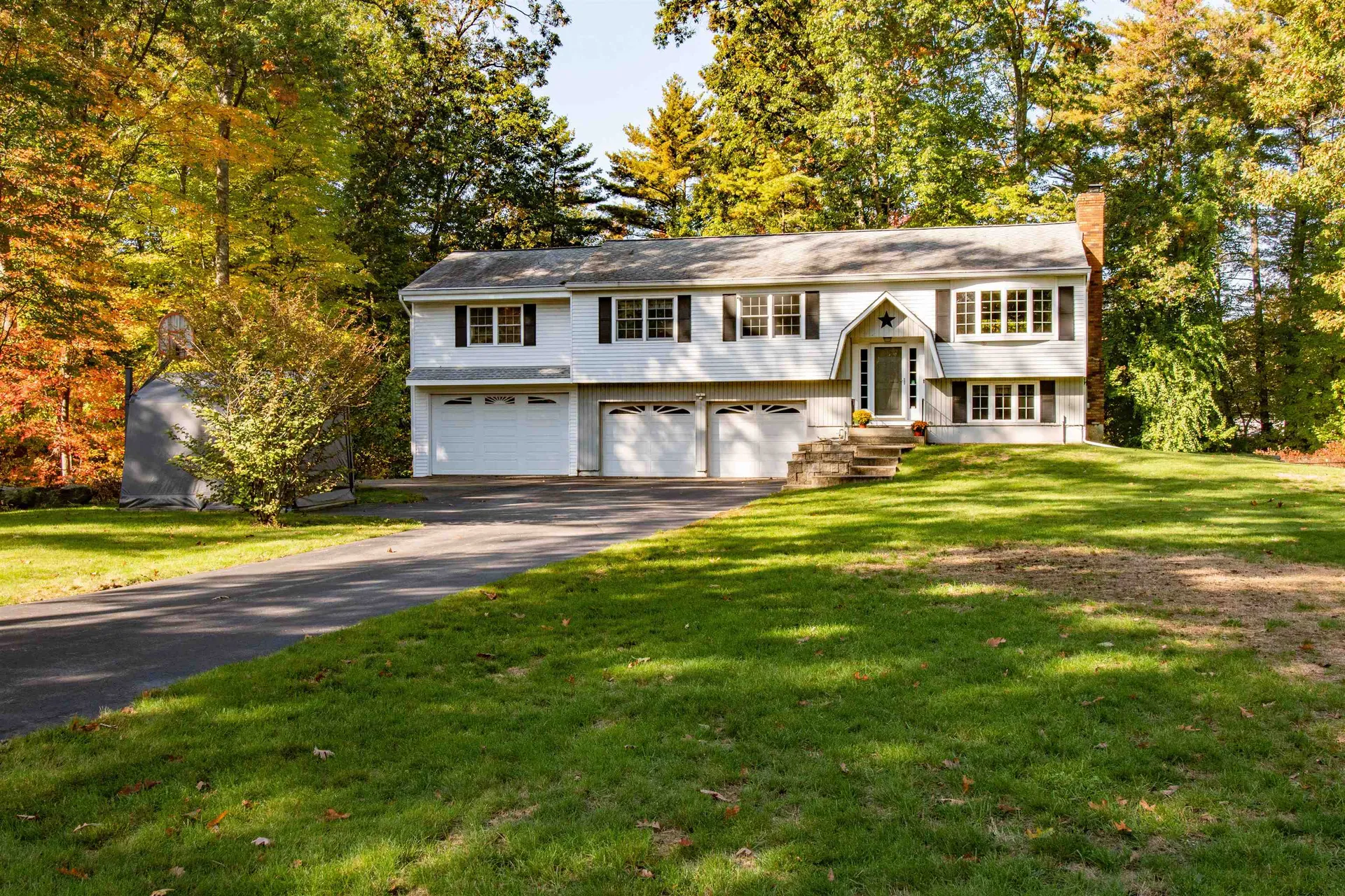 21 Pheasant Run Merrimack NH 03054
