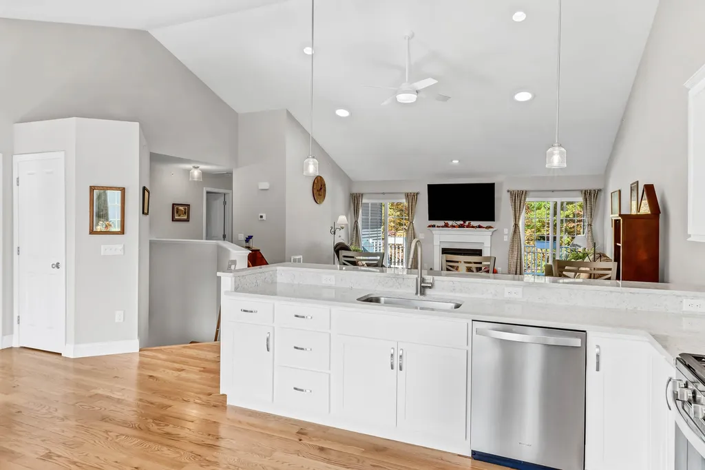 5 Remington Drive Hampstead NH 03826