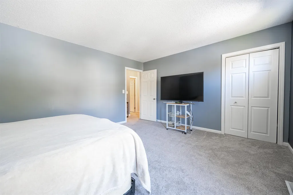 66 Preston Street Hillsborough NH 03244