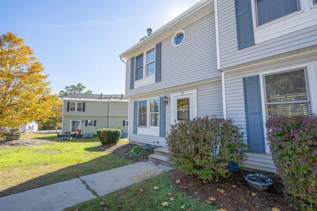 66 Preston Street Hillsborough NH 03244