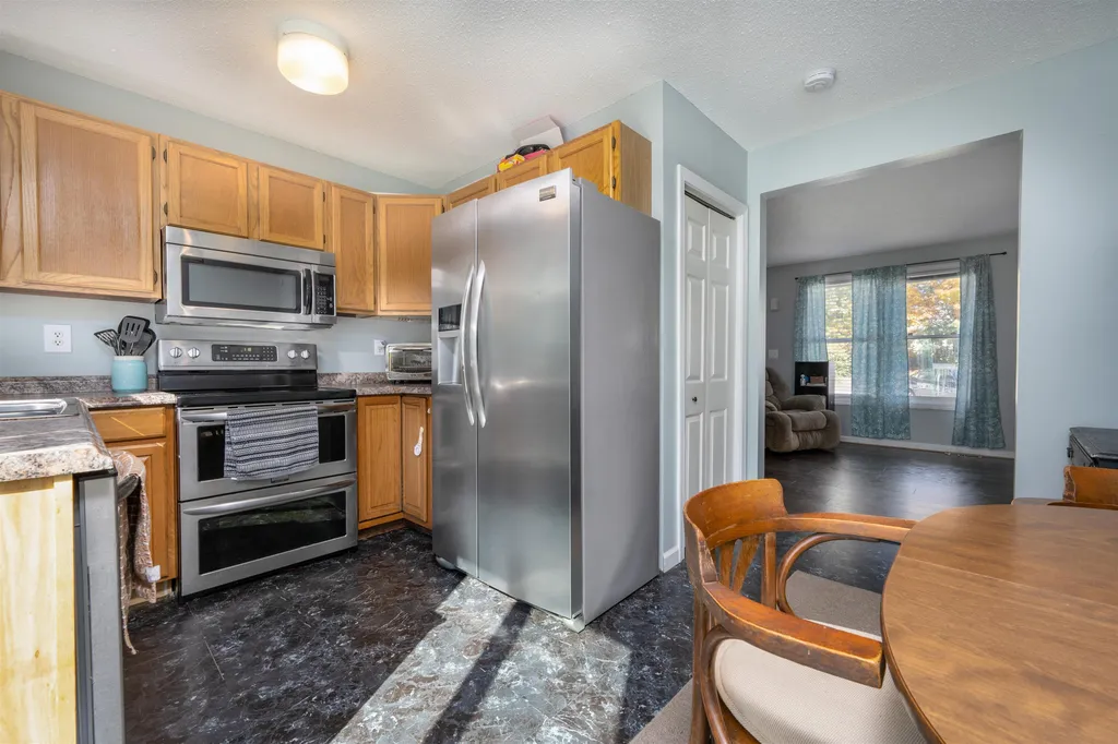 66 Preston Street Hillsborough NH 03244