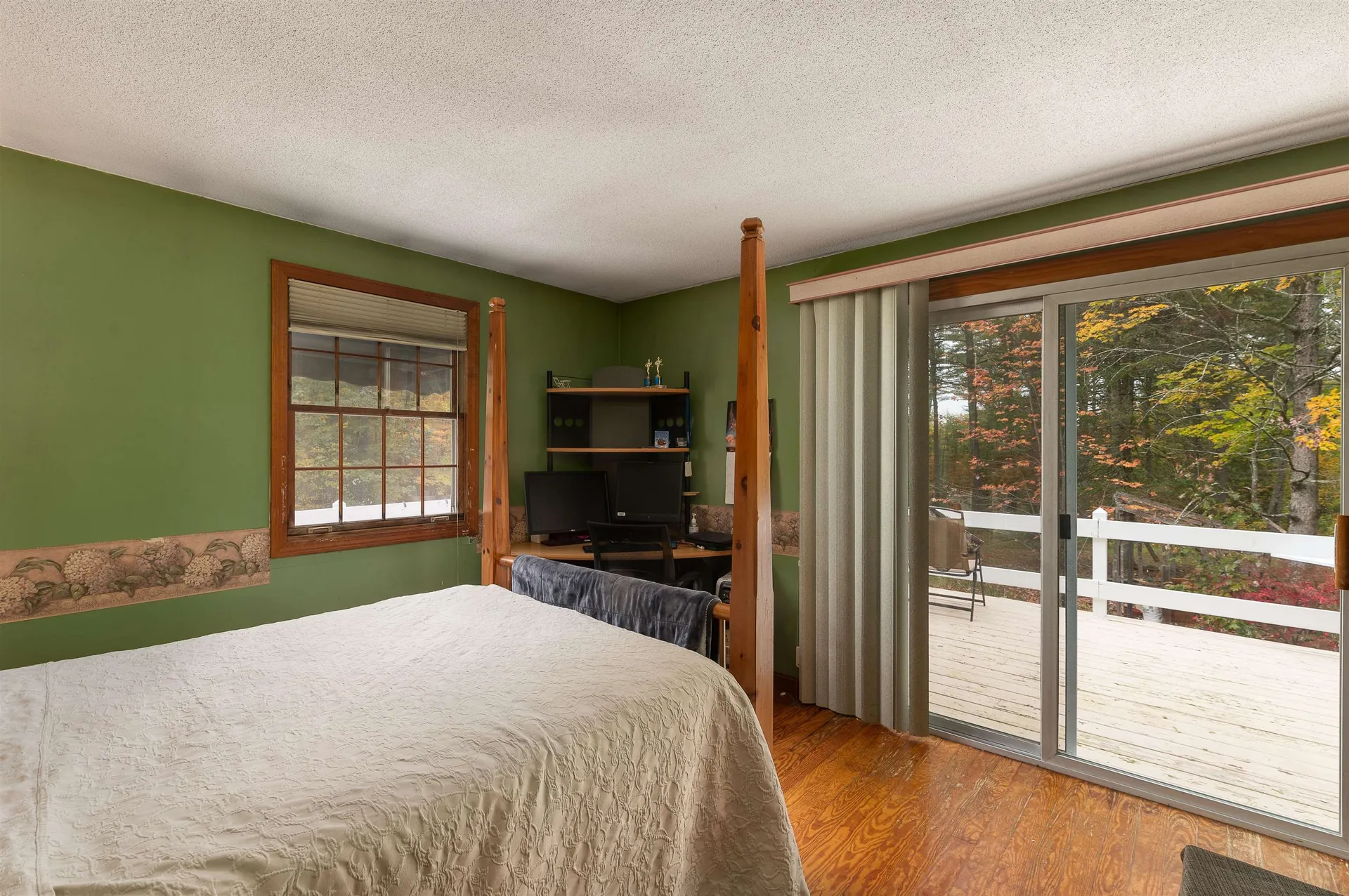 31 Elm Street Effingham NH 03882