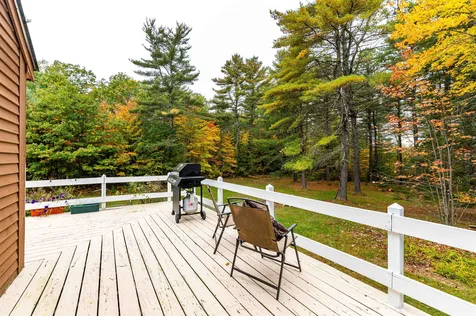 31 Elm Street Effingham NH 03882