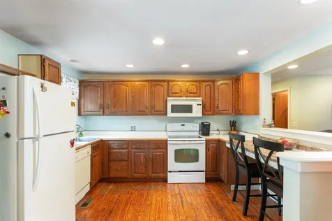 31 Elm Street Effingham NH 03882