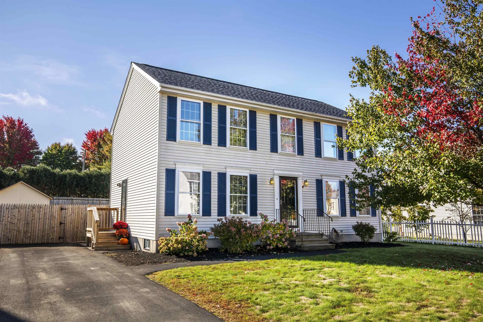33 Lauren Drive Manchester NH 03103