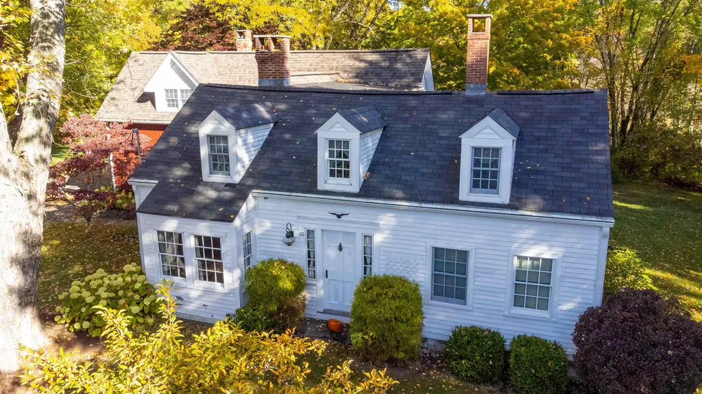 110 Bush Hill Road Pelham NH 03076