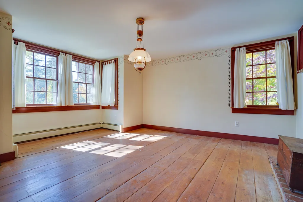 110 Bush Hill Road Pelham NH 03076