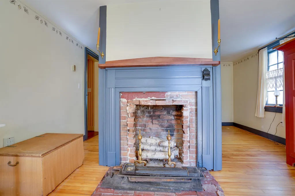110 Bush Hill Road Pelham NH 03076