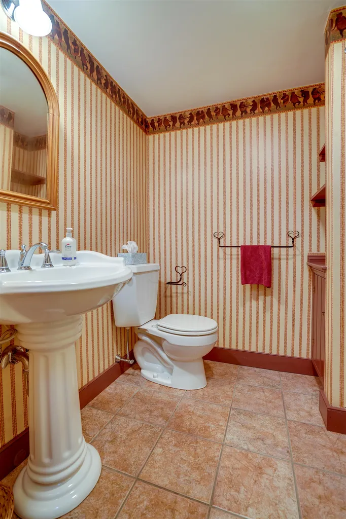 110 Bush Hill Road Pelham NH 03076