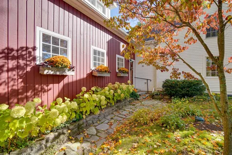 110 Bush Hill Road Pelham NH 03076