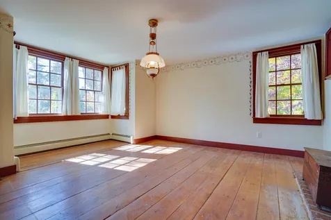 110 Bush Hill Road Pelham NH 03076