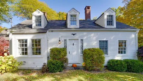 110 Bush Hill Road Pelham NH 03076
