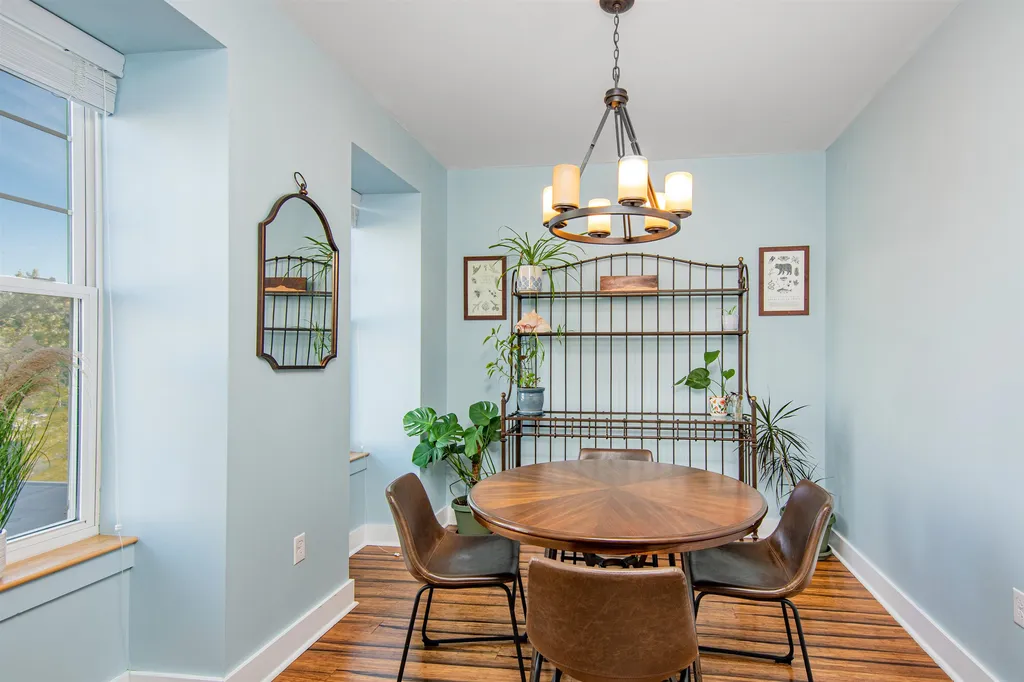 60 Winooski Falls Way Winooski VT 05404