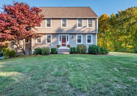 16 Scenic View Drive Pelham NH 03076