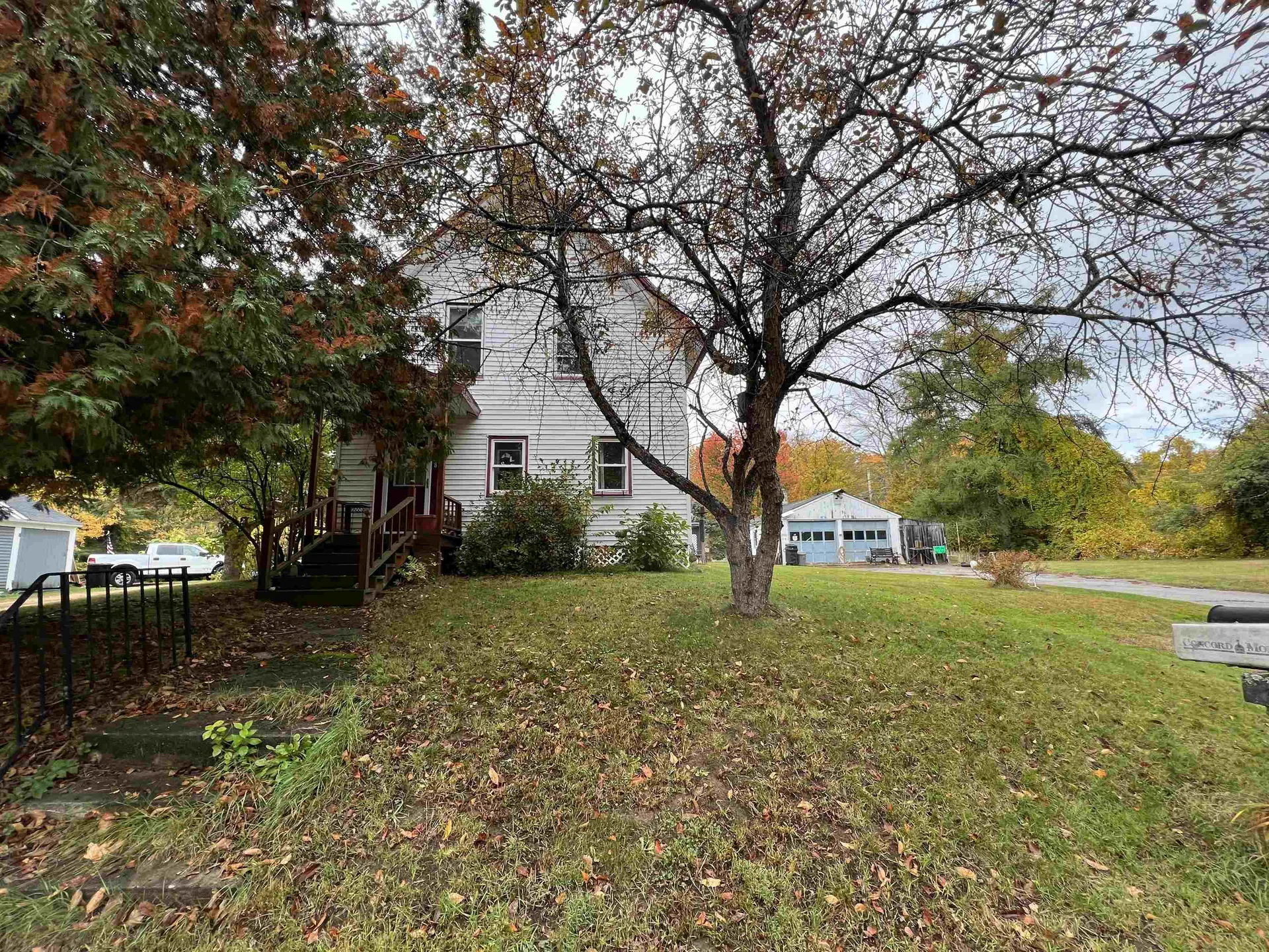 28 Sweatt Street Boscawen NH 03303