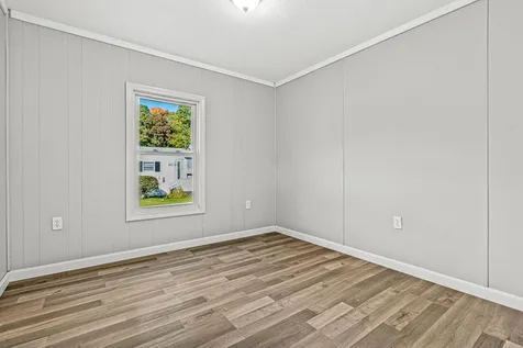 7 Lynn Lane Rochester NH 03867