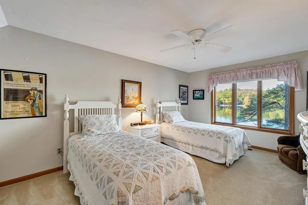31 Tuftonboro Neck Road Tuftonboro NH 03816