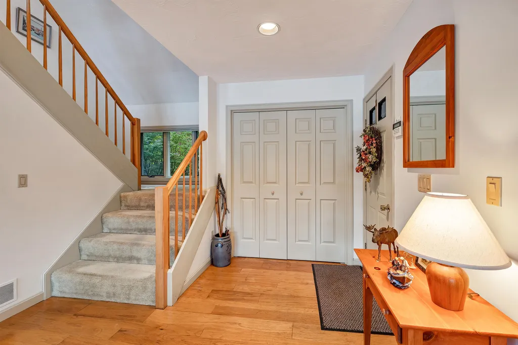 31 Tuftonboro Neck Road Tuftonboro NH 03816