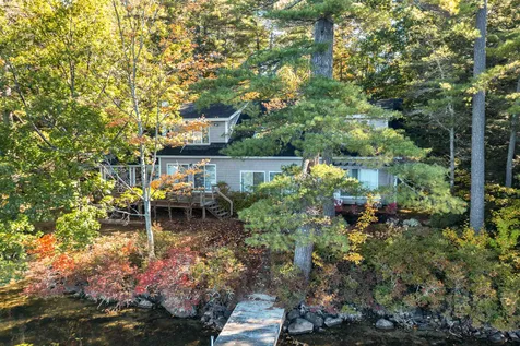 31 Tuftonboro Neck Road Tuftonboro NH 03816