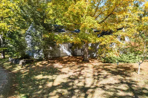 31 Tuftonboro Neck Road Tuftonboro NH 03816