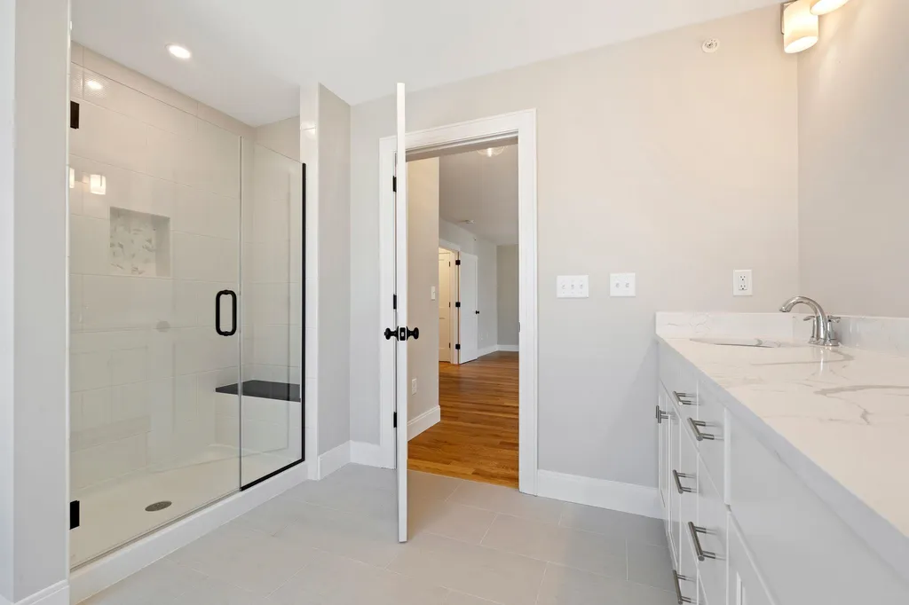 89 Sage Lane Portsmouth NH 03801