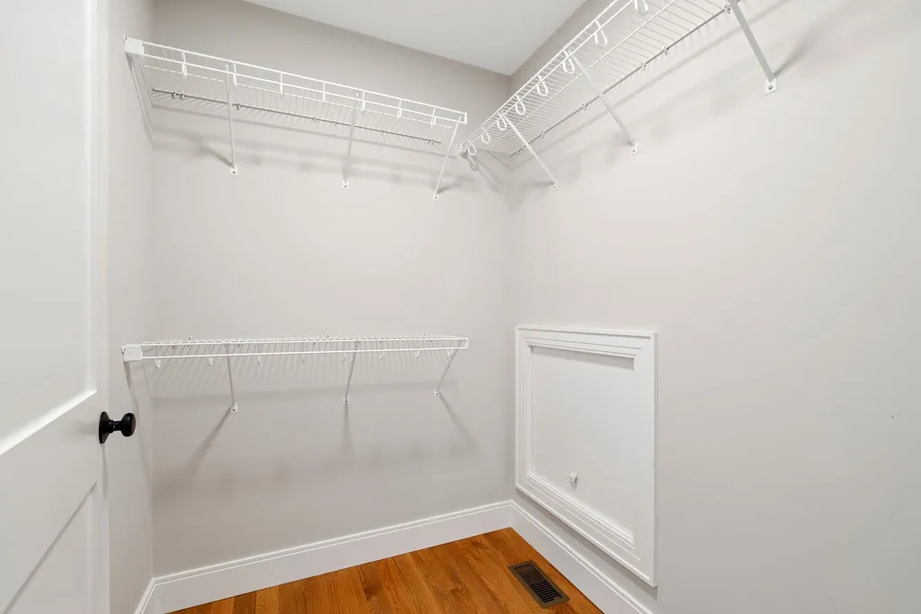 89 Sage Lane Portsmouth NH 03801
